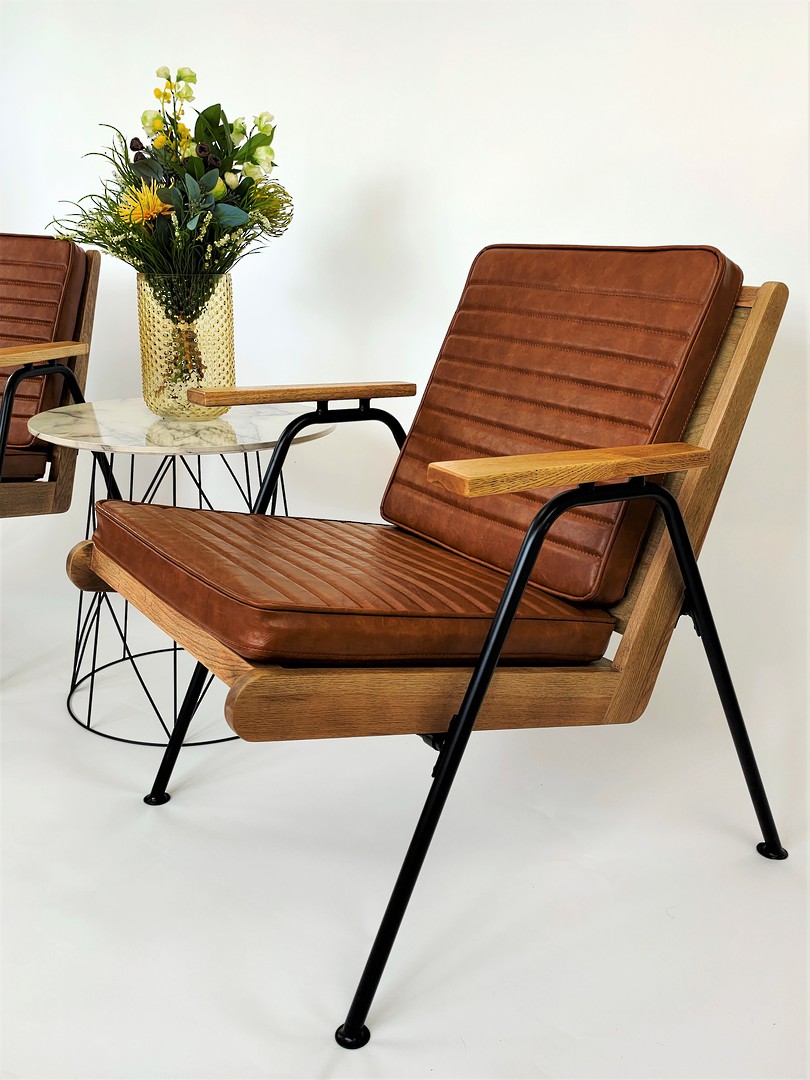Vintage Brown Leather Armchair image 0